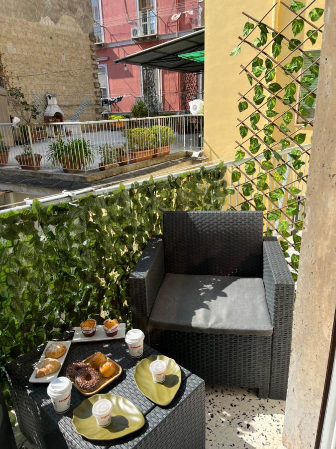 Couette-café Rosy Naples